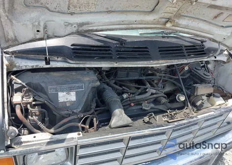 1993 Dodge Ram Van B250 z USA, uszkodzony, nr VIN 2B6HB21Y0PK510715